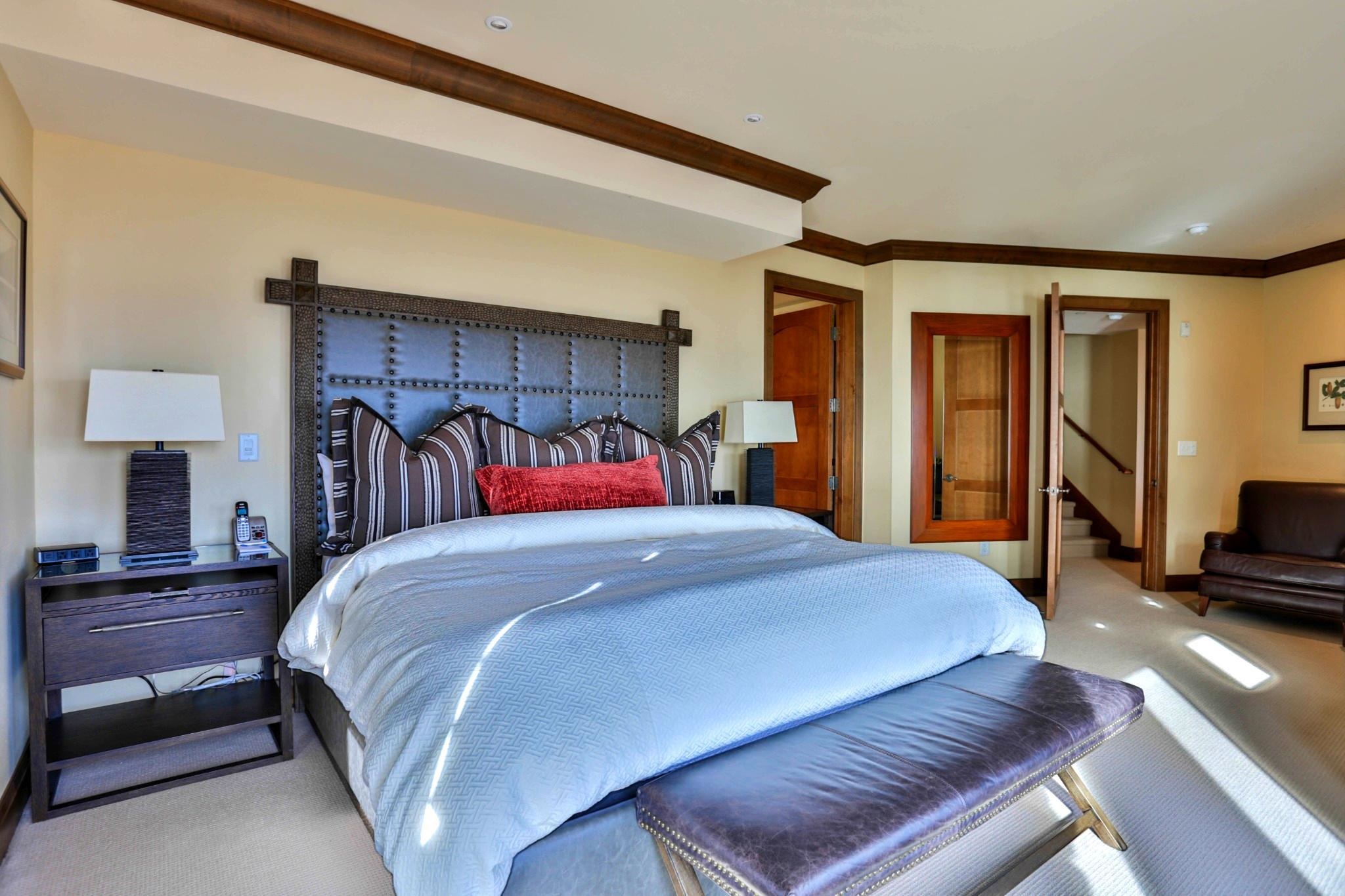 6750 North Lake Boulevard # 1E Unit: #1E