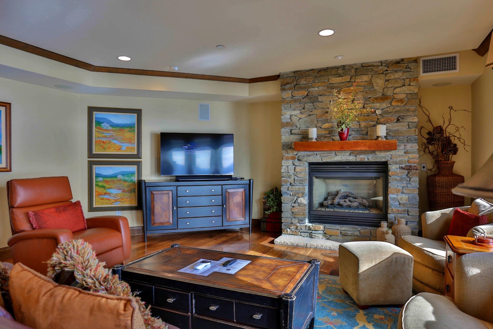 6750 North Lake Boulevard # 1E Unit: #1E