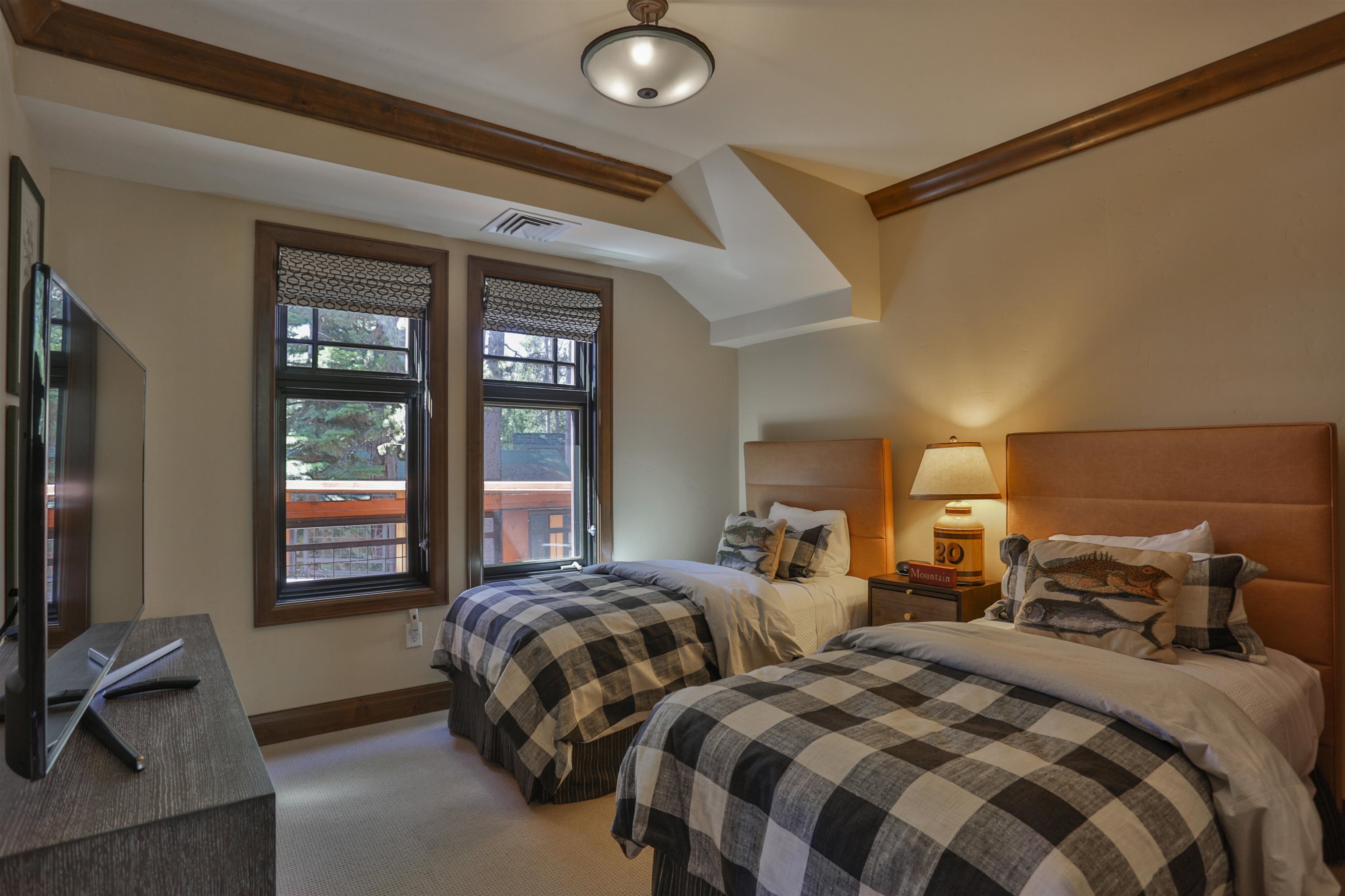 6750 North Lake Boulevard # 15C Unit: #15C