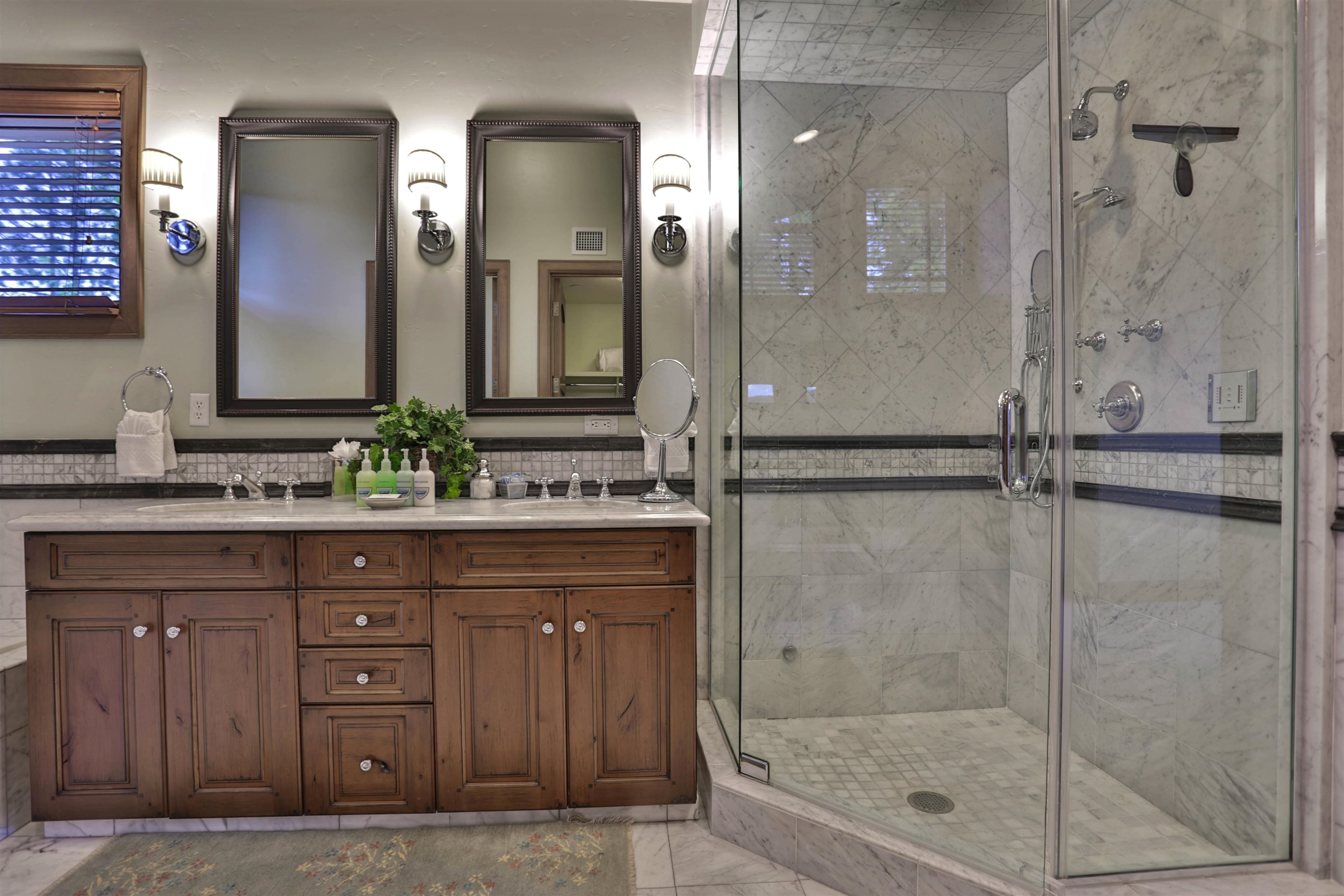 6750 North Lake Boulevard # 1 Unit: #7B-1