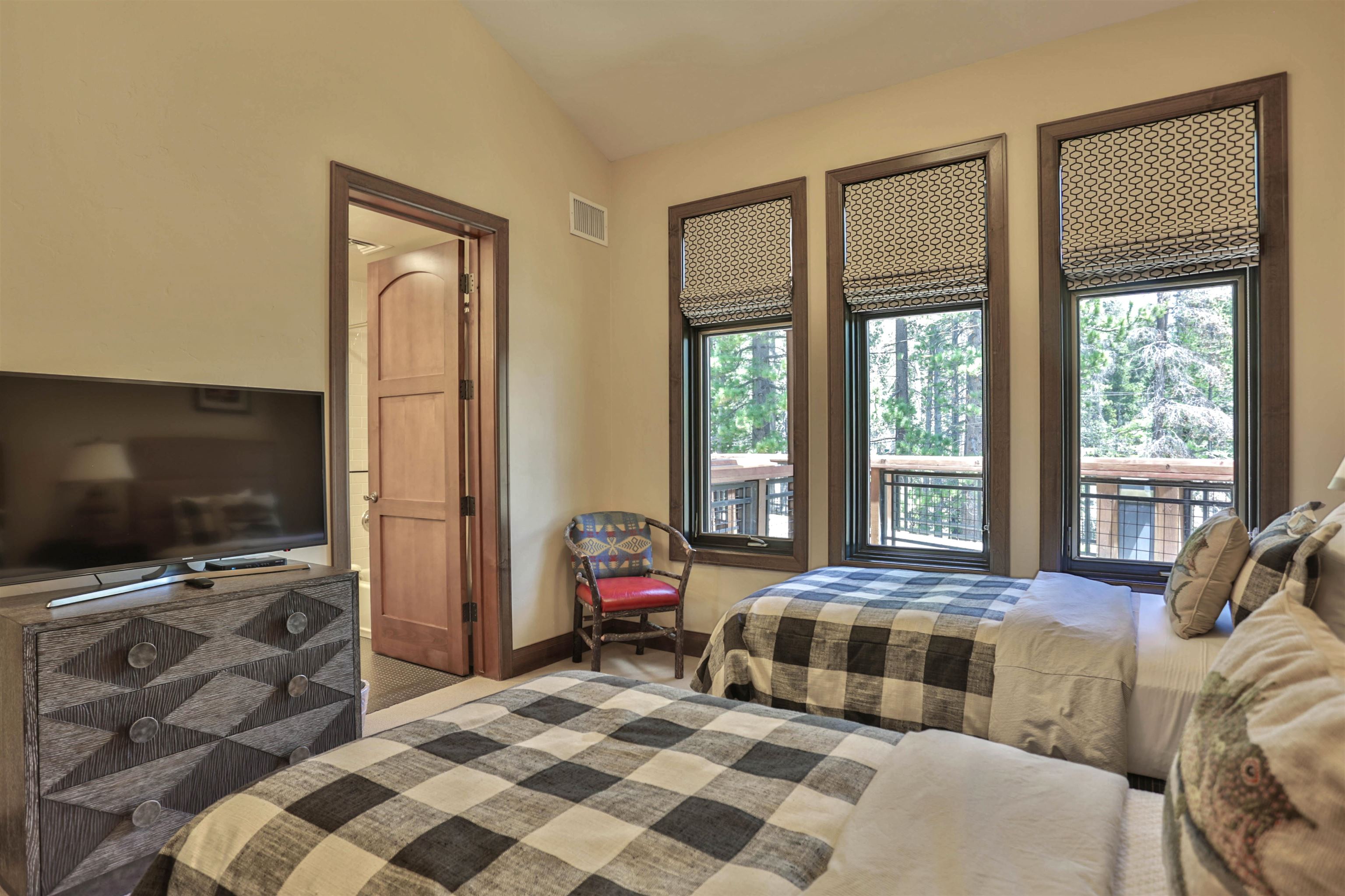 6750 North Lake Boulevard # 1 Unit: #7B-1