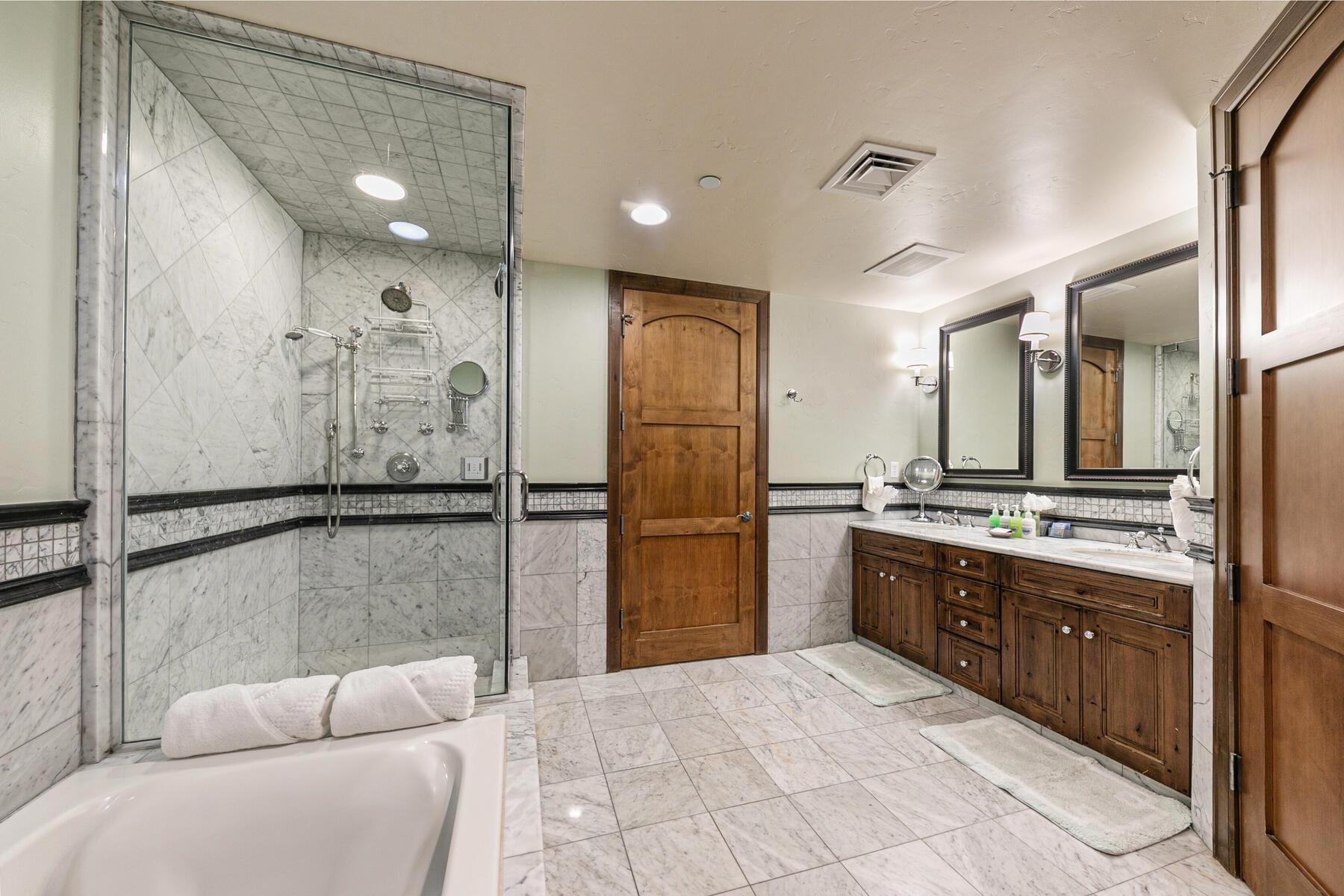6750 North Lake Boulevard # 9A Unit: #9A