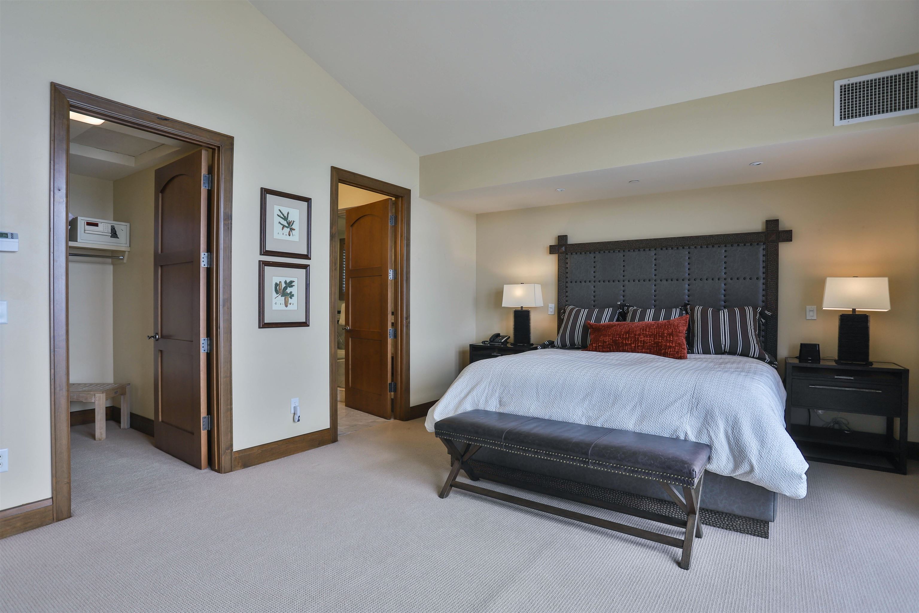 6750 North Lake Boulevard # 2E Unit: #2E