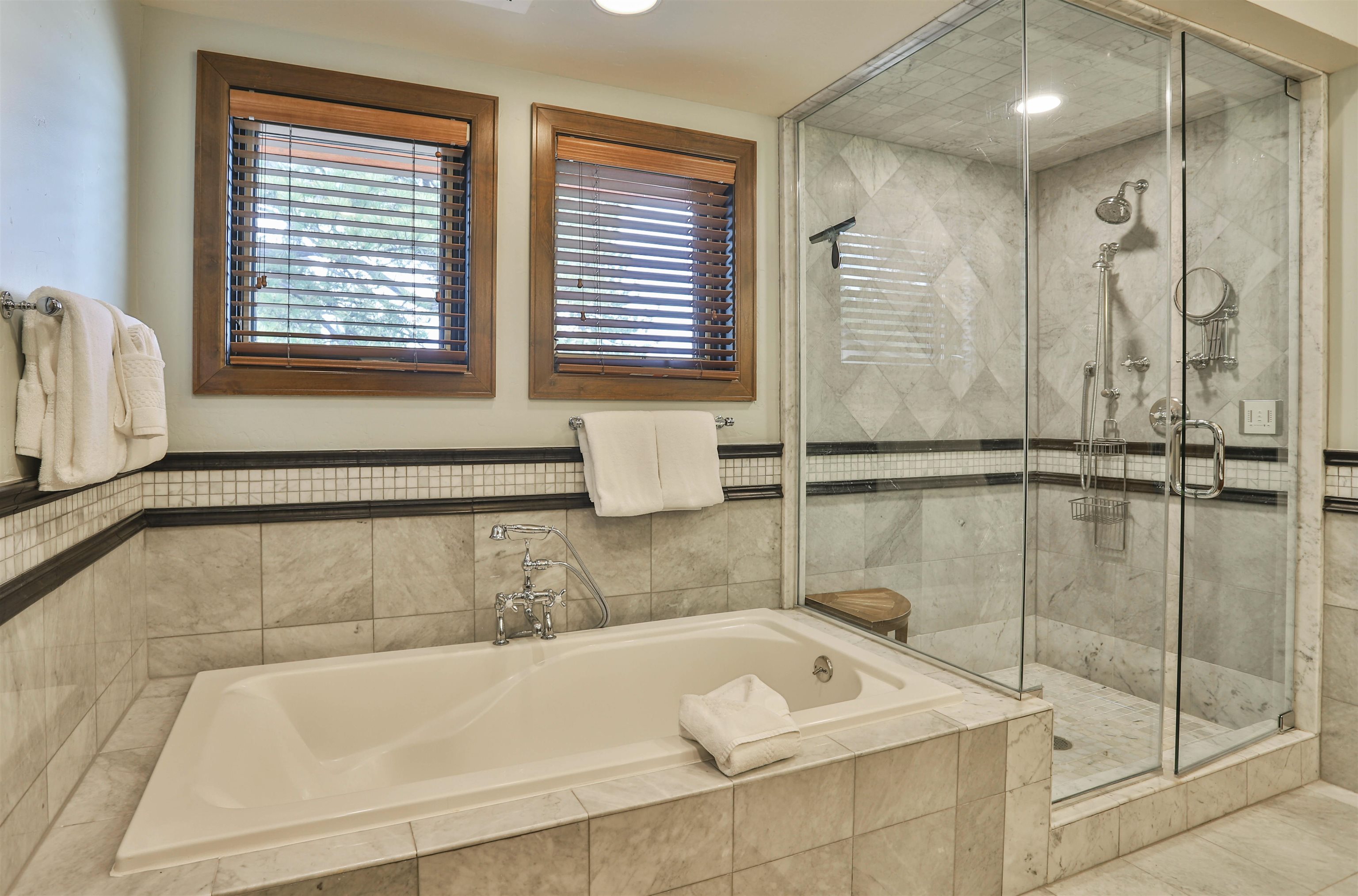 6750 North Lake Boulevard # 2E Unit: #2E