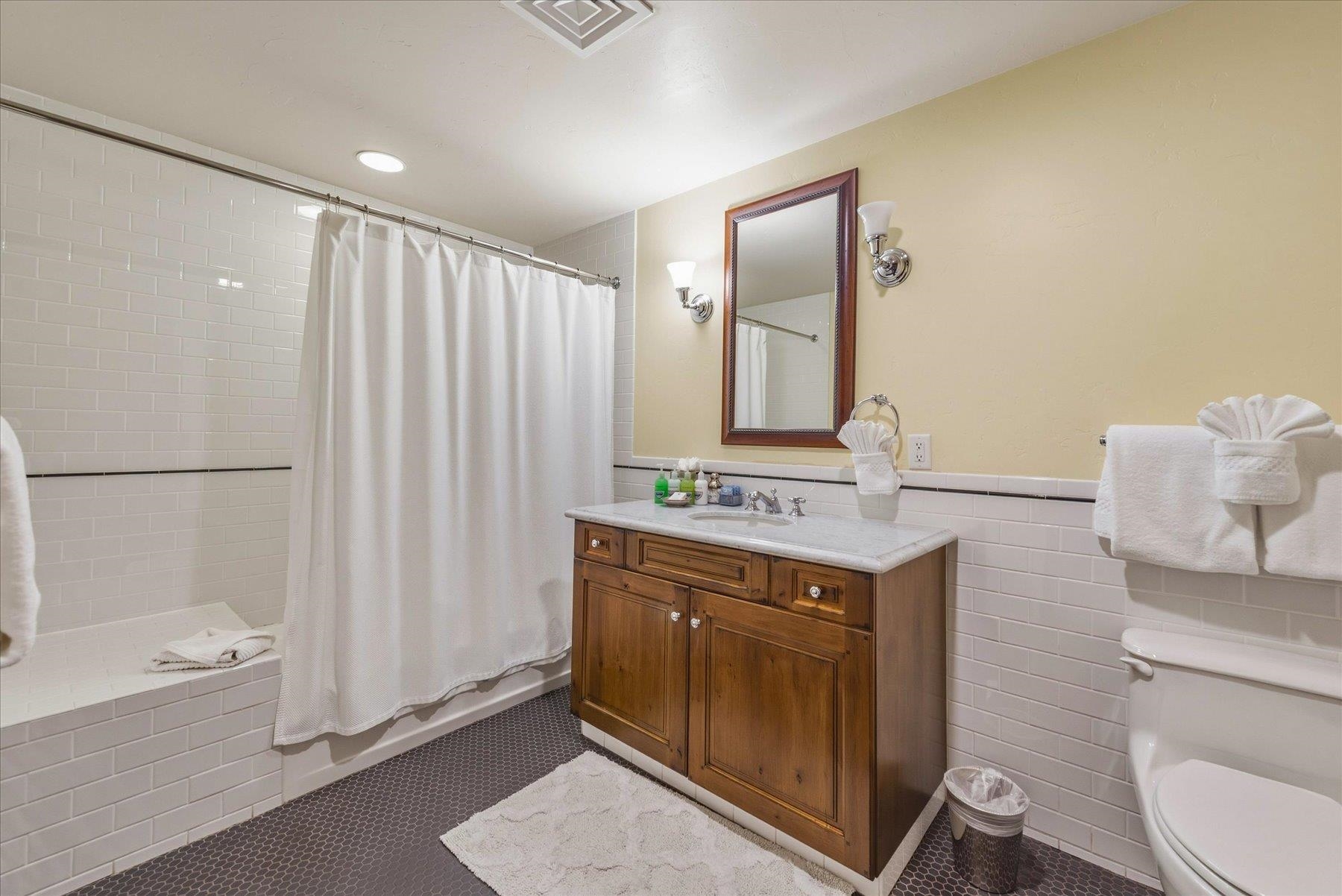 6750 North Lake Boulevard # 13G Unit: #13G