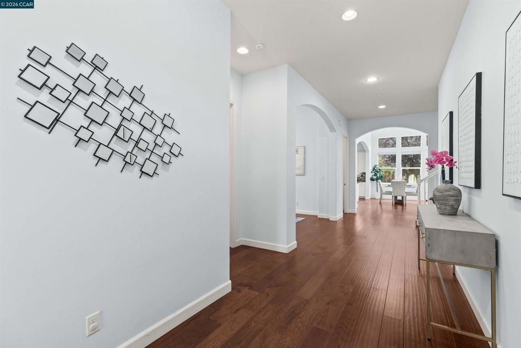 242 Prairie Way