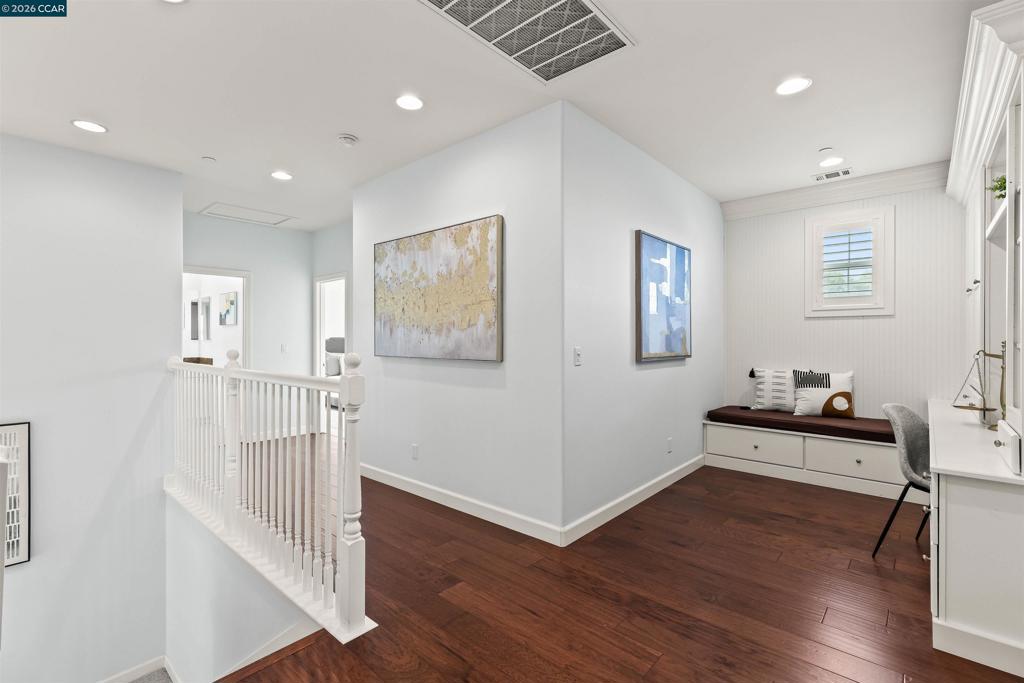 242 Prairie Way
