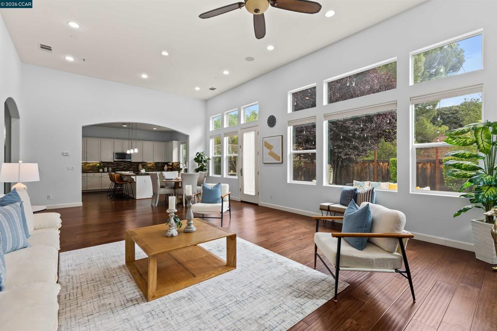 242 Prairie Way