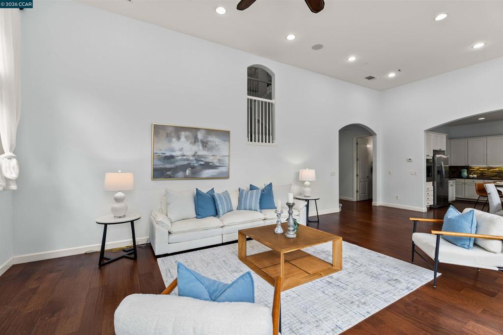 242 Prairie Way