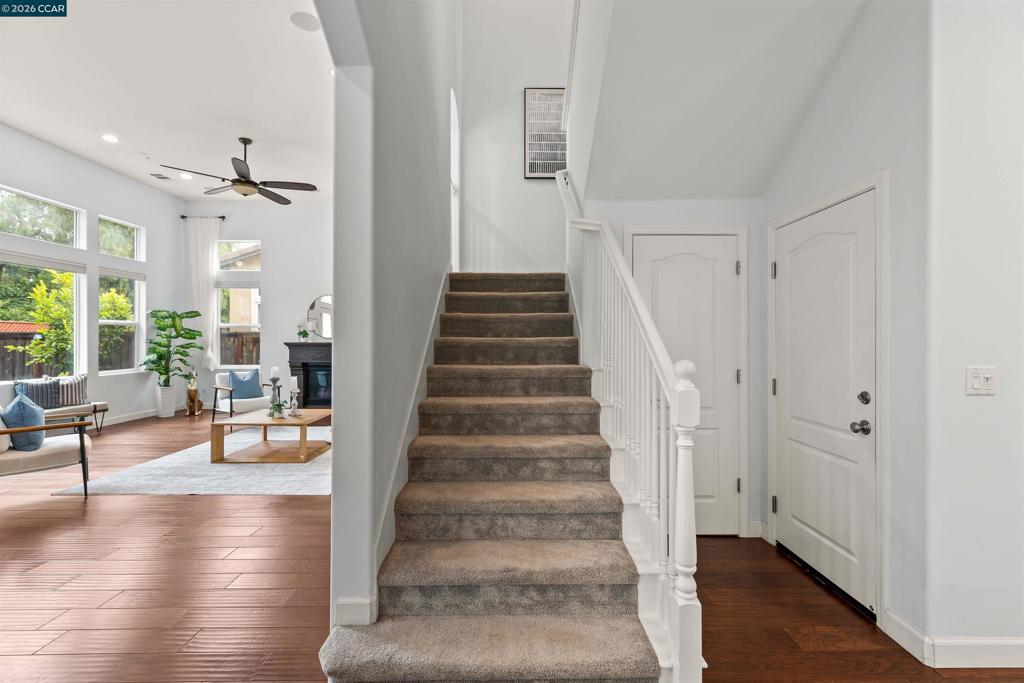 242 Prairie Way