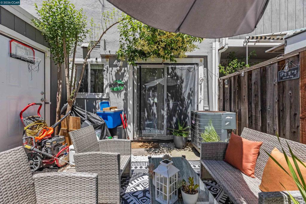 126 Muir Rd