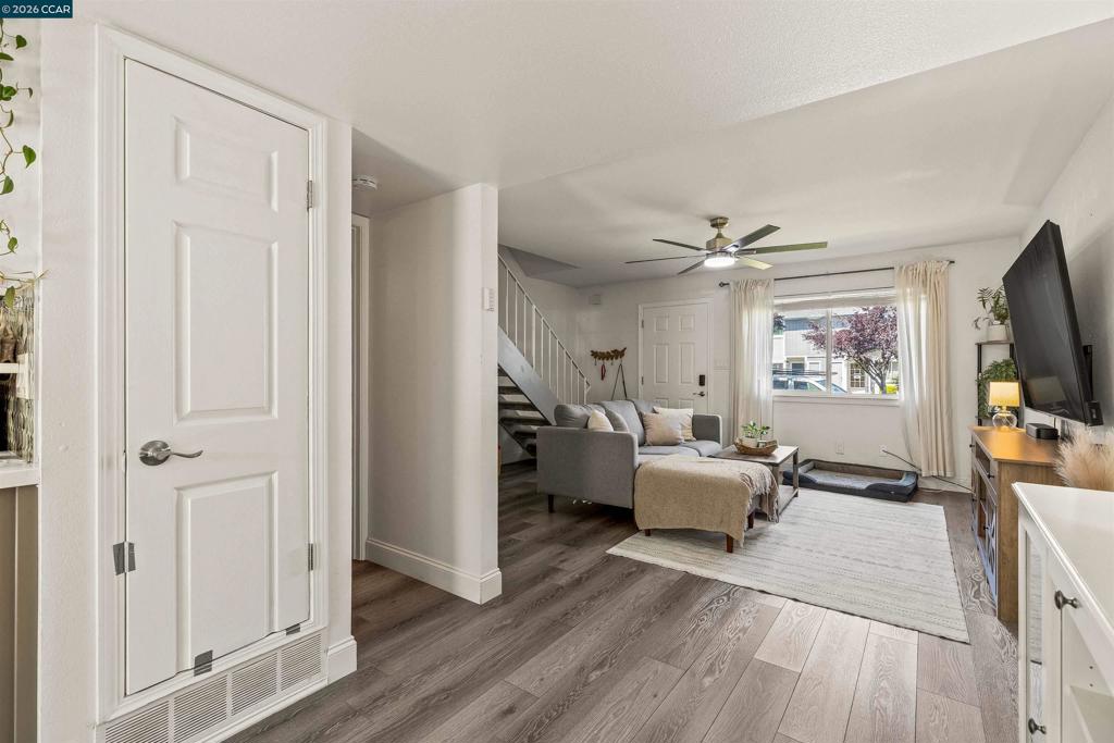 126 Muir Rd