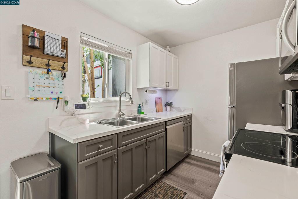 126 Muir Rd