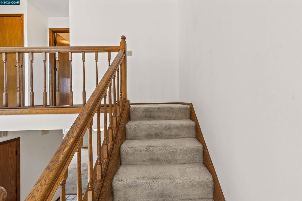 1085 Camino Verde Cir