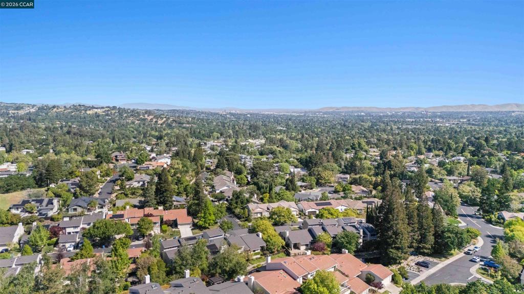 1085 Camino Verde Cir