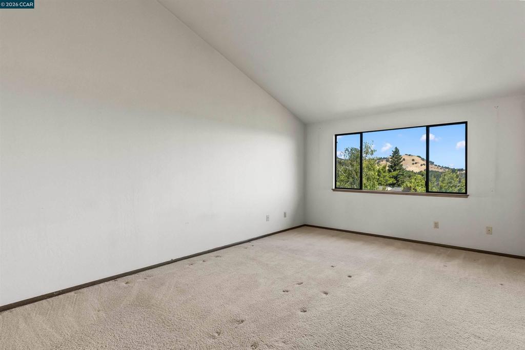 1085 Camino Verde Cir