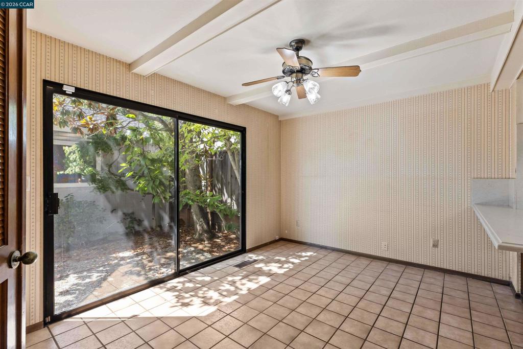 1085 Camino Verde Cir
