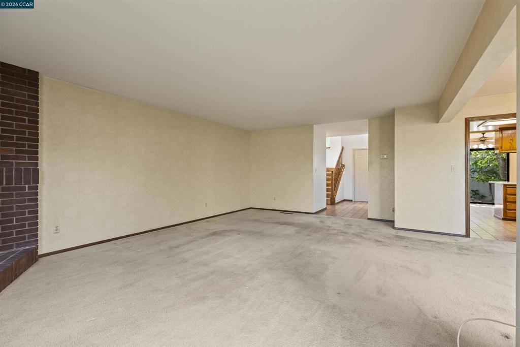 1085 Camino Verde Cir