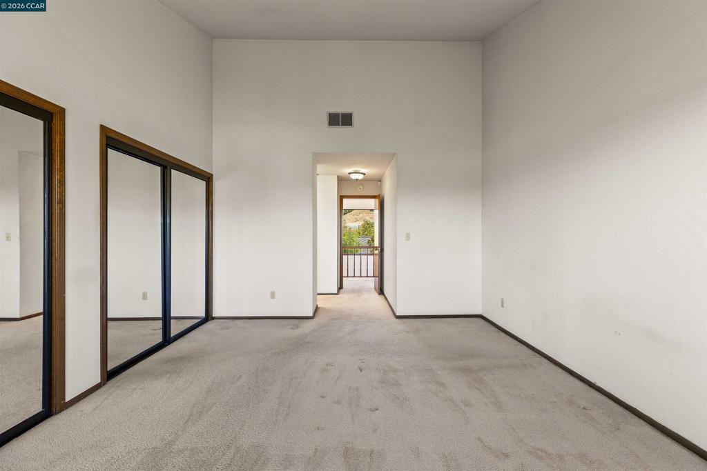 1085 Camino Verde Cir