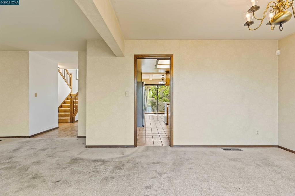 1085 Camino Verde Cir