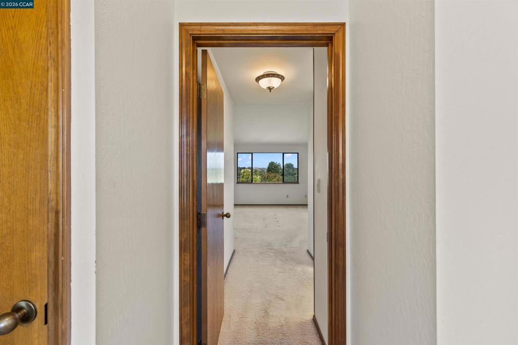 1085 Camino Verde Cir