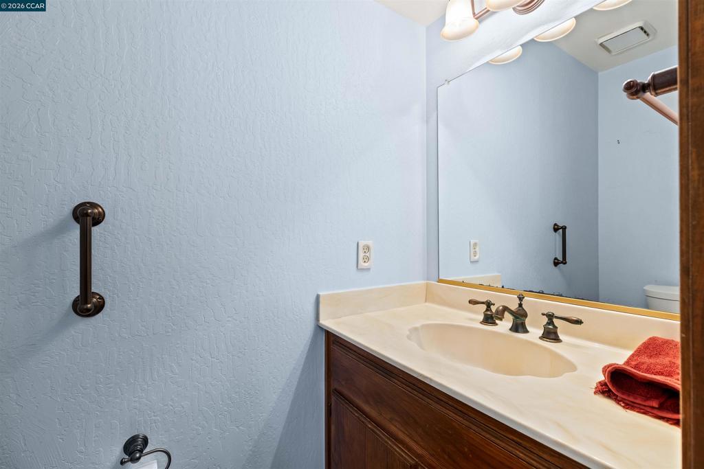 1085 Camino Verde Cir