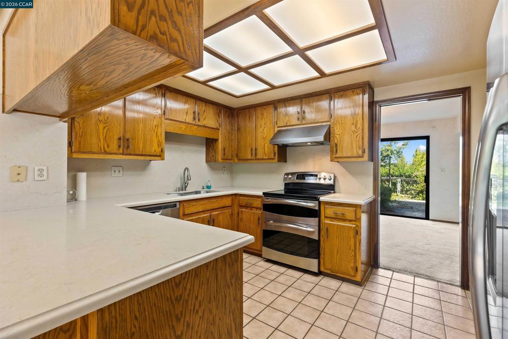 1085 Camino Verde Cir