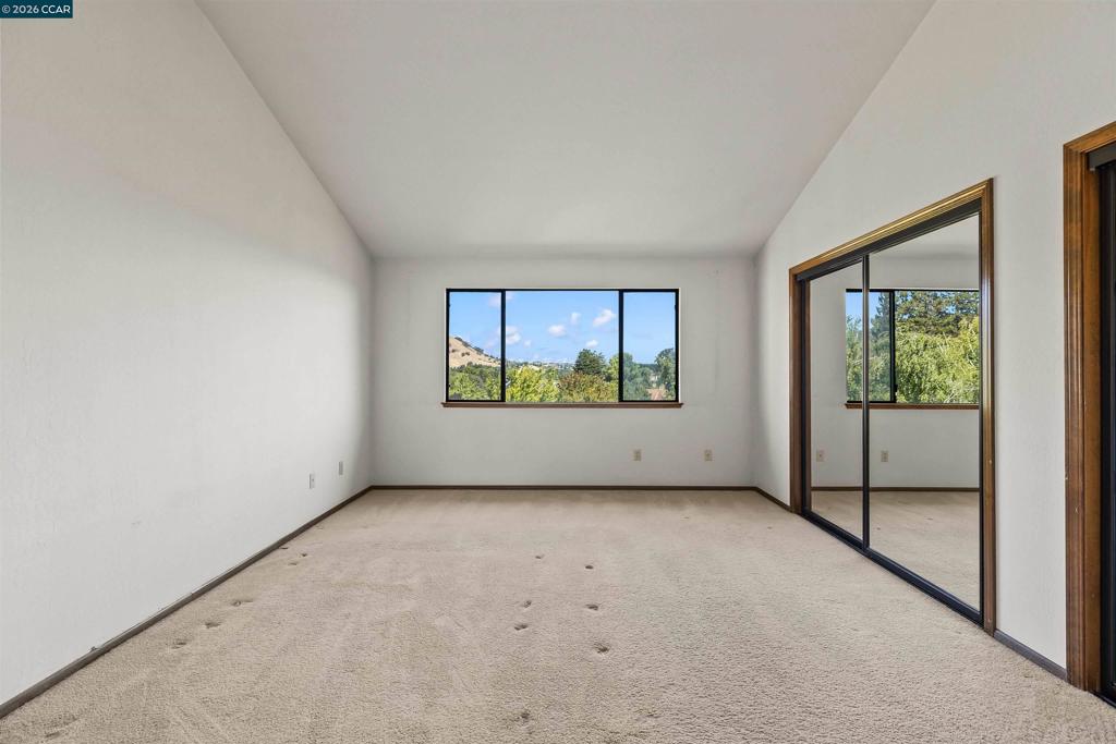 1085 Camino Verde Cir