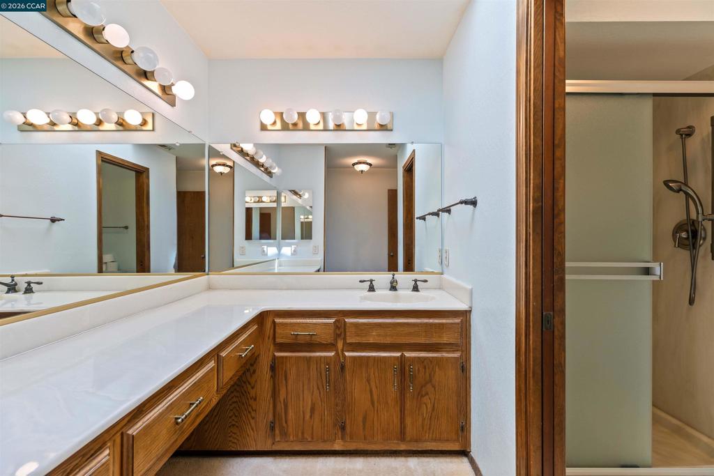 1085 Camino Verde Cir