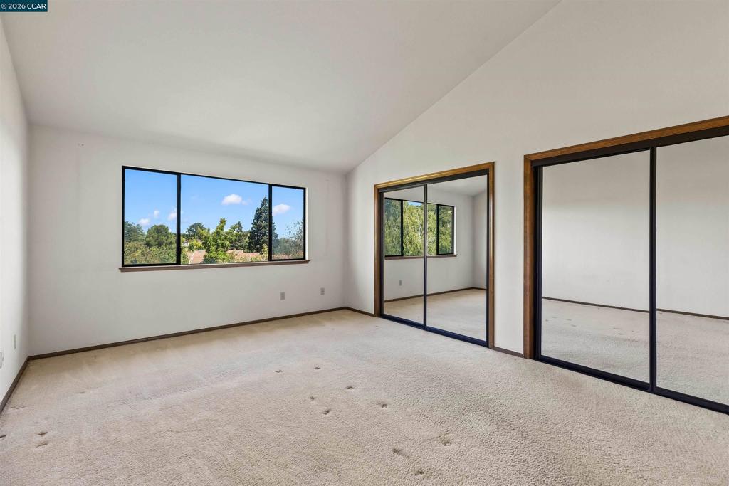 1085 Camino Verde Cir