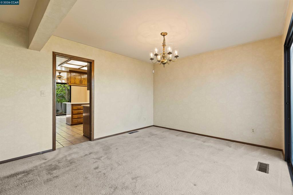 1085 Camino Verde Cir