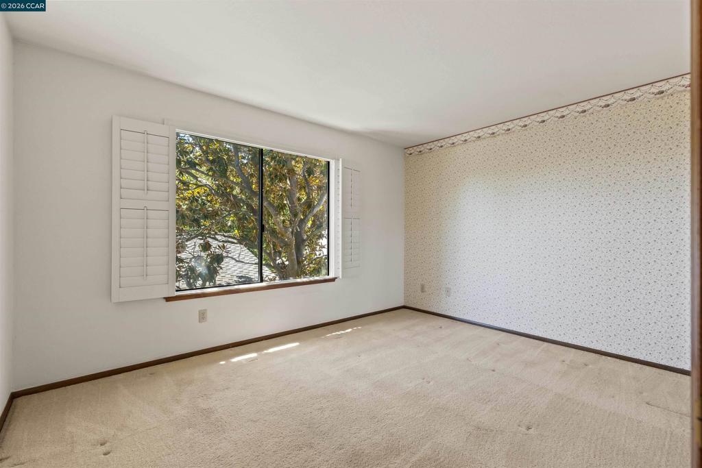 1085 Camino Verde Cir