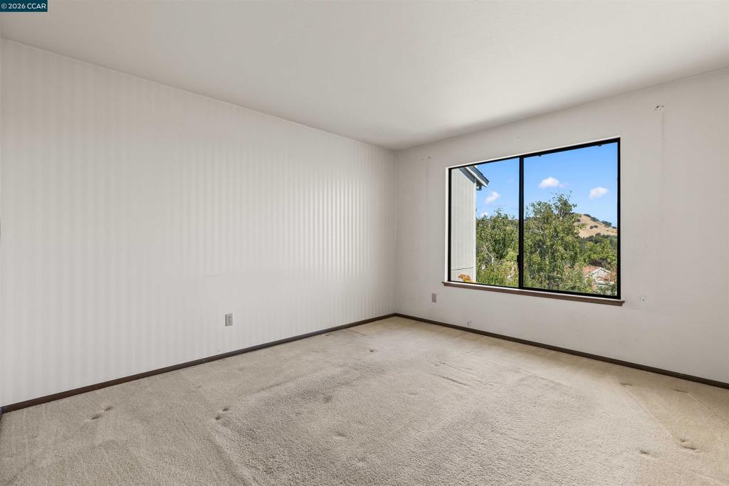 1085 Camino Verde Cir