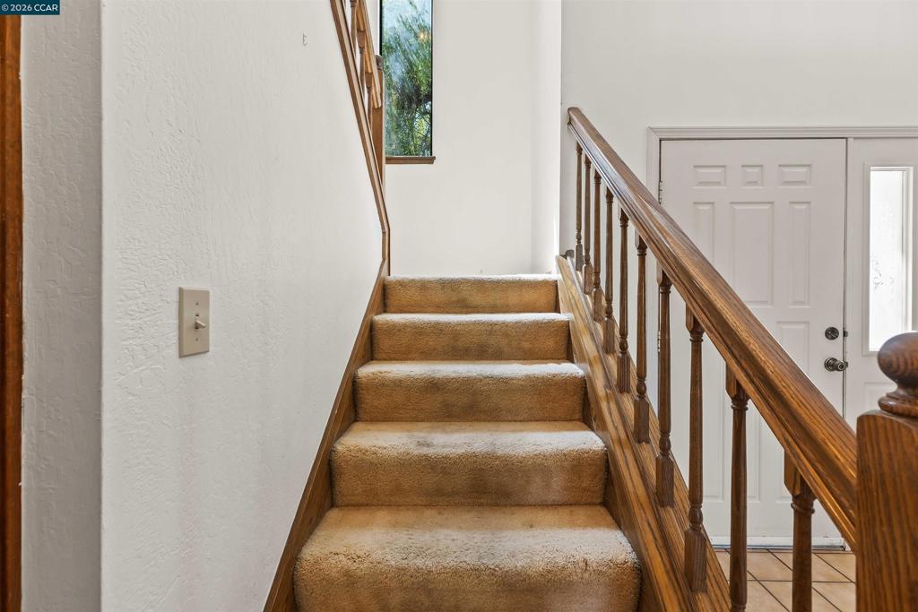 1085 Camino Verde Cir