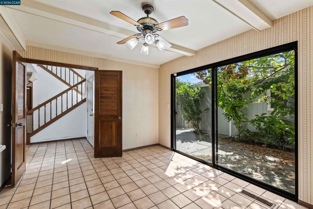 1085 Camino Verde Cir
