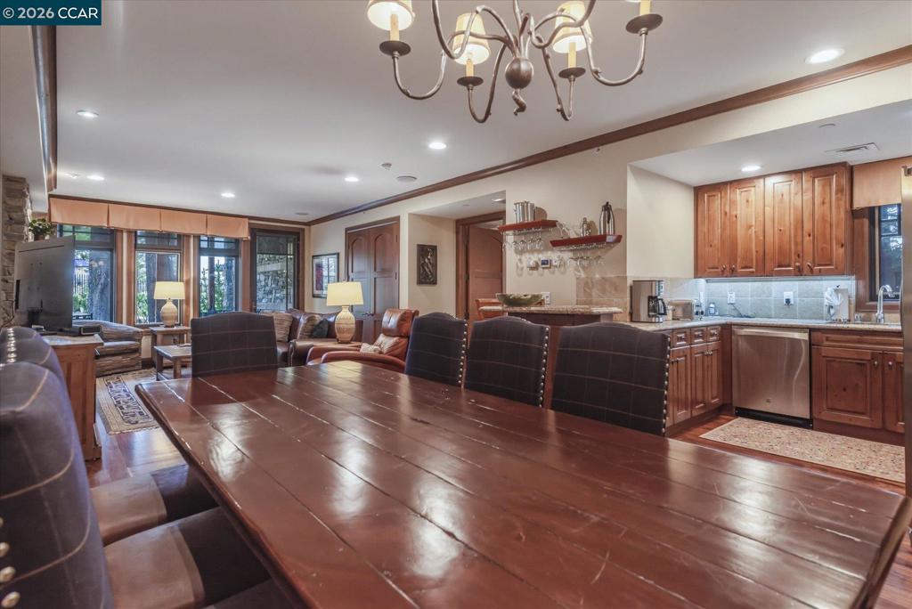 6750 North Lake Blvd 13G