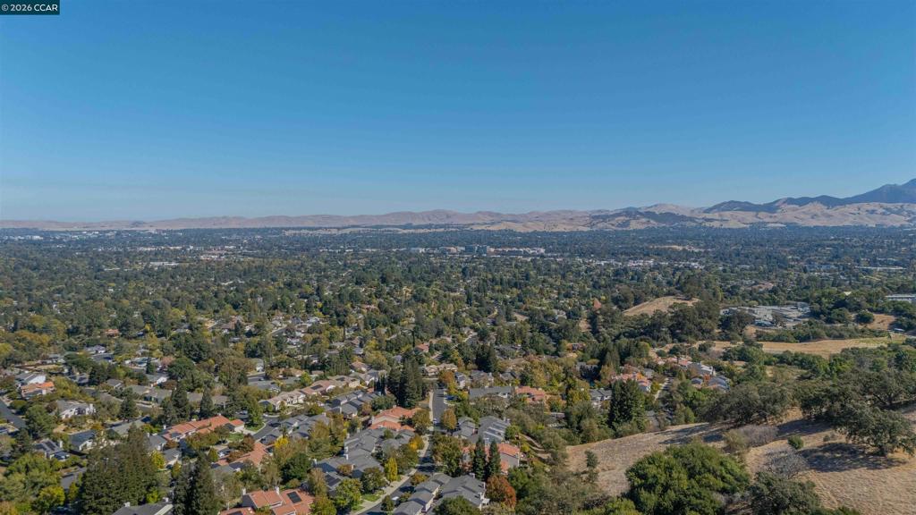 1085 Camino Verde Cir