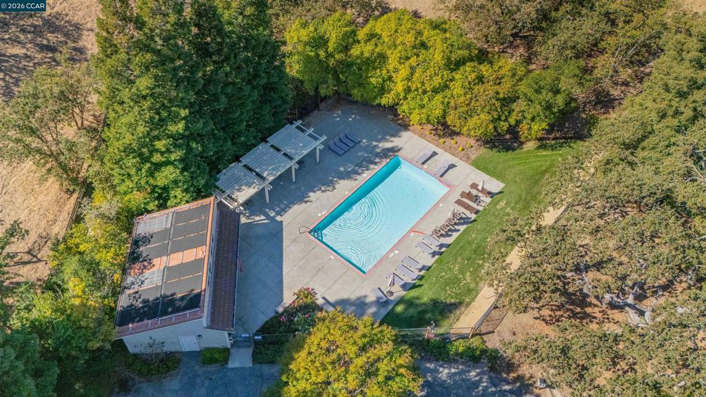 1085 Camino Verde Cir