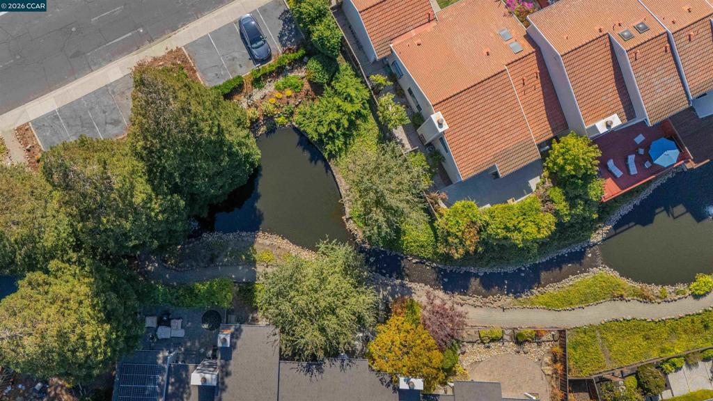 1085 Camino Verde Cir