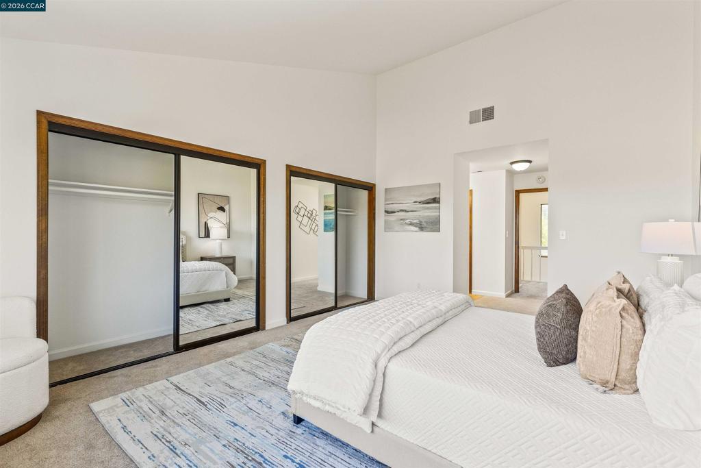 1085 Camino Verde Cir