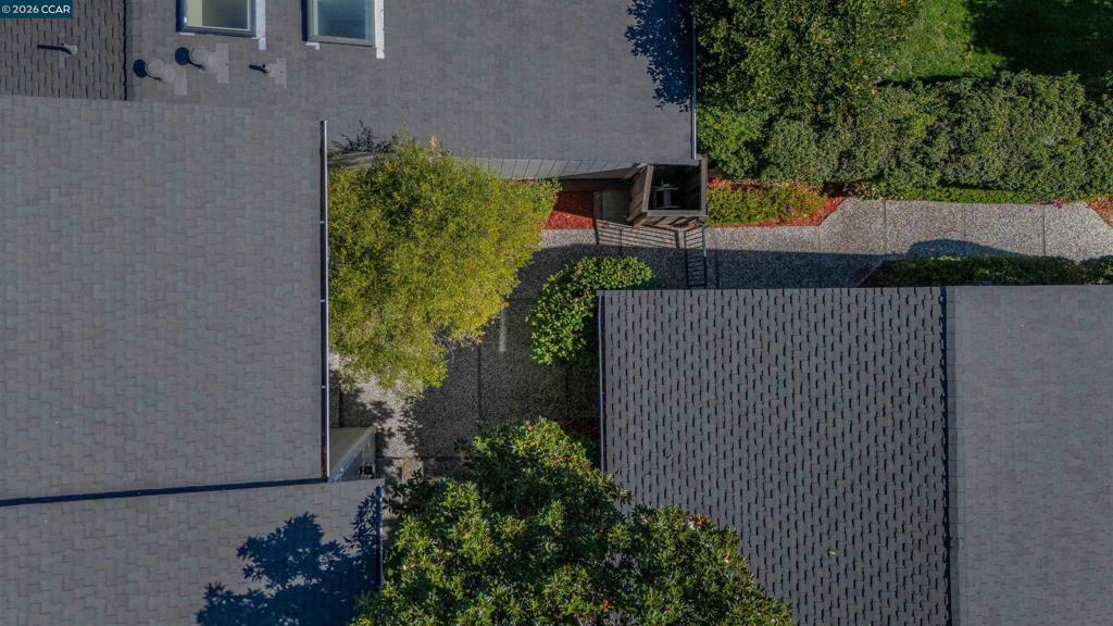 1085 Camino Verde Cir