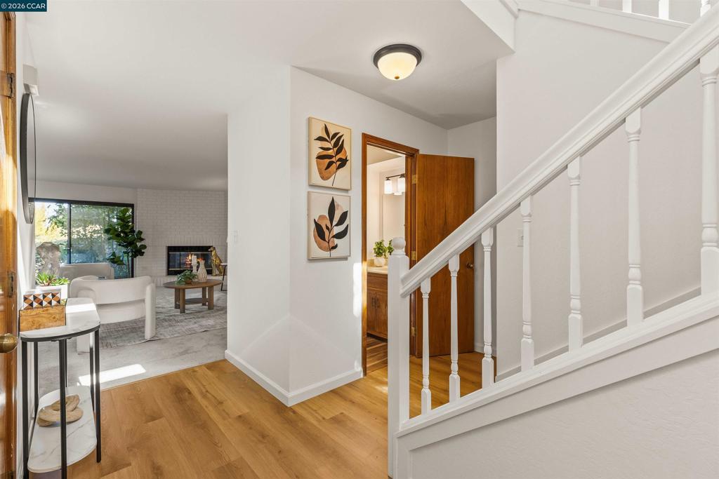 1085 Camino Verde Cir