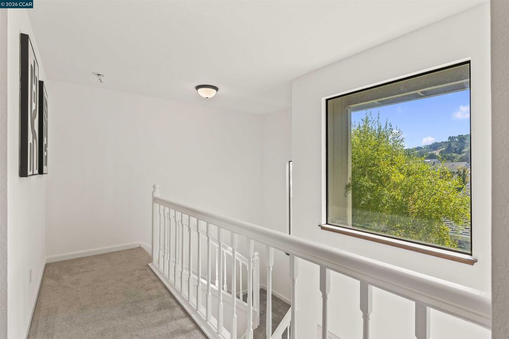 1085 Camino Verde Cir