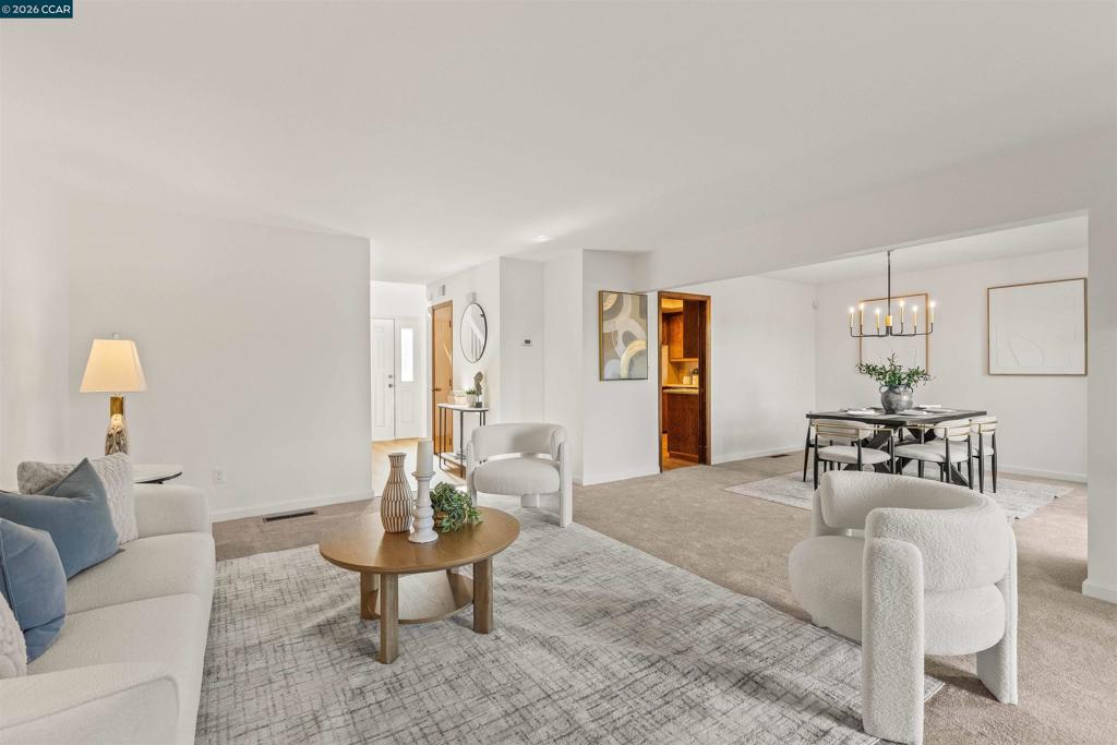 1085 Camino Verde Cir