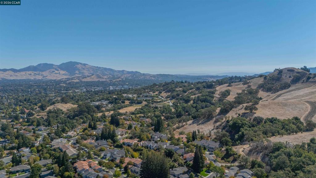 1085 Camino Verde Cir