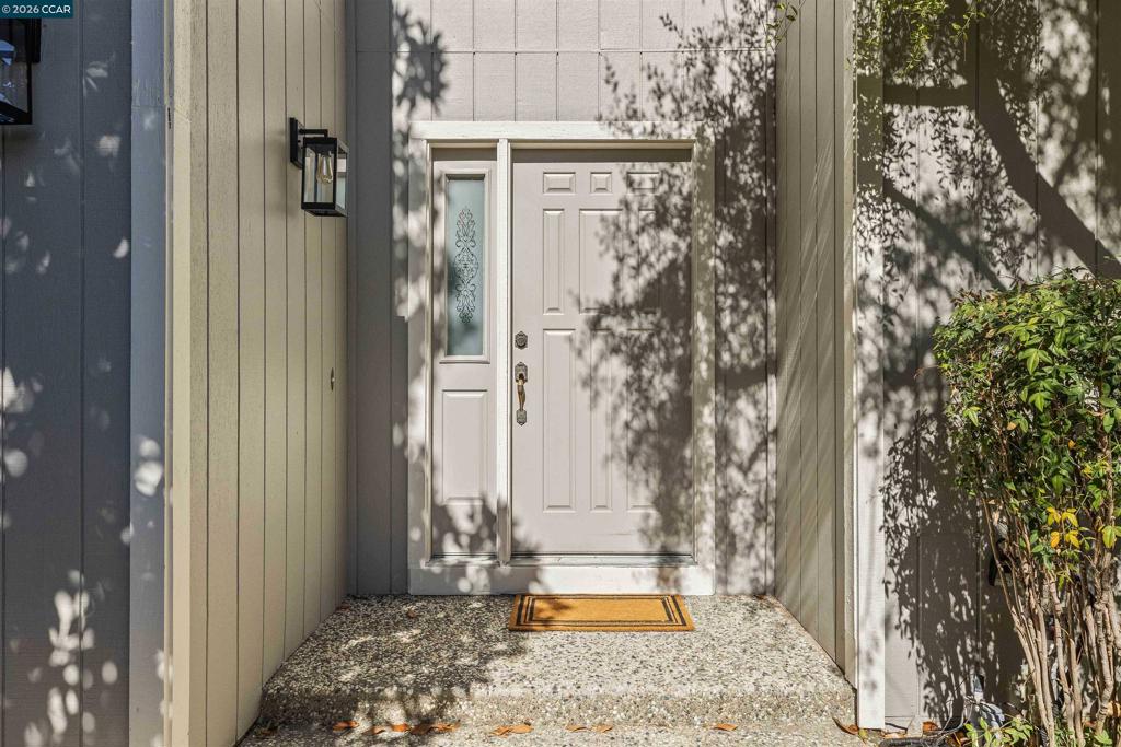 1085 Camino Verde Cir