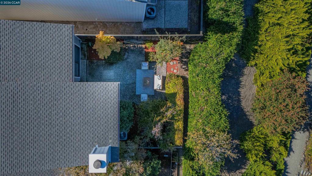 1085 Camino Verde Cir