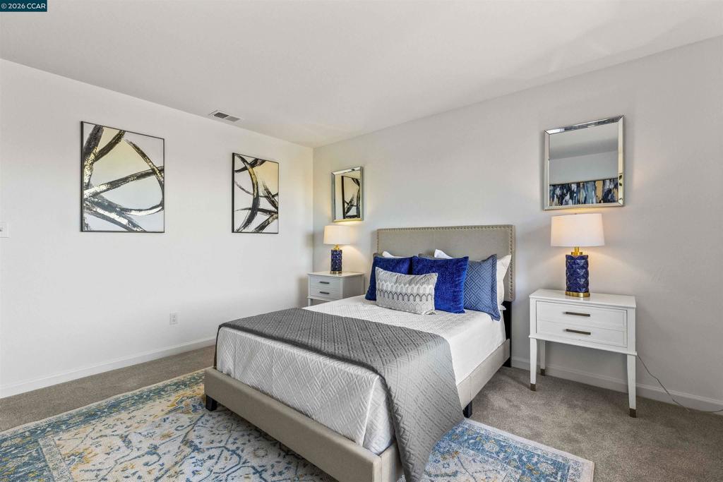 1085 Camino Verde Cir