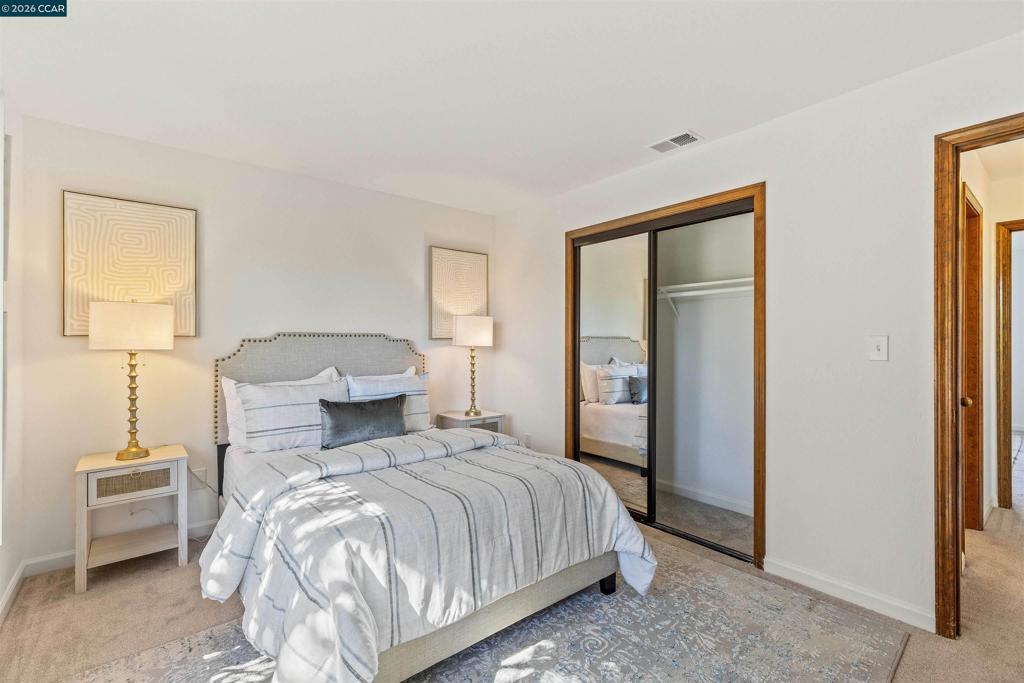 1085 Camino Verde Cir