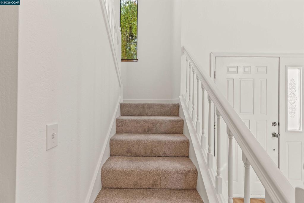 1085 Camino Verde Cir